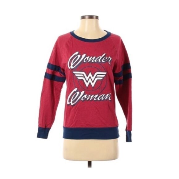 Wonder Woman long sleeve small pullover sw… - Picture 1 of 3